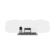 Load image into Gallery viewer, Reyee AirMetro550G-B Wireless Bridge Base Station - 2xGB Ports/10KM/PTMP up to 32 CPE's